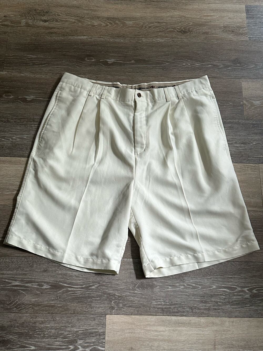 Caribbean Joe Men's Shorts White Cream Size 38